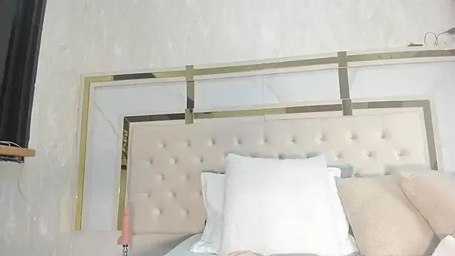 Sweet Megan_rous_ wants you to fuck her body now megan_rous_ from StripChat