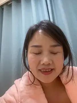 Explore naked camwhore Mier-cn Mier-cn from StripChat
