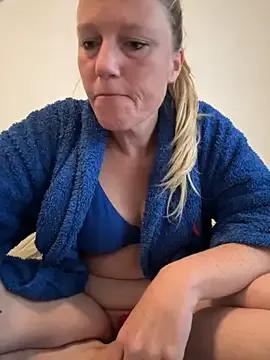 Sweet MoniqueLaFee wants you to fuck their body now MoniqueLaFee from StripChat