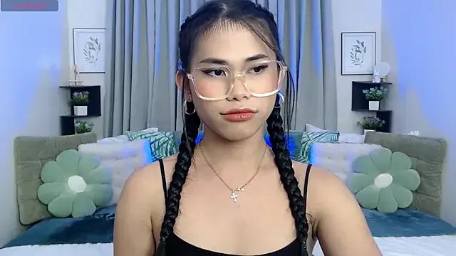 PrettyBlythes_TS from StripChat