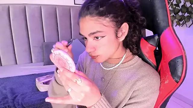 Masturbate to sexy performer Puffy_Hearts Puffy_Hearts from StripChat