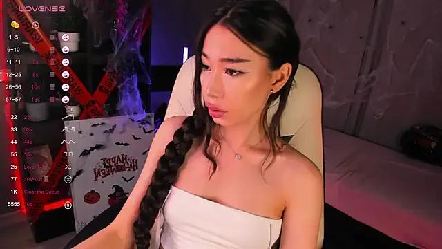 sensualily from StripChat