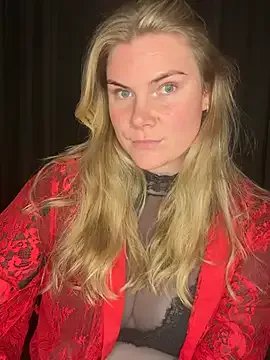 Model SexyBlondJoanna