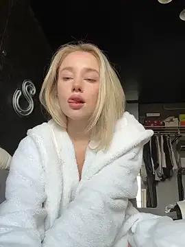 Discover cute stripper SSSATIVA_model SSSATIVA_model from StripChat