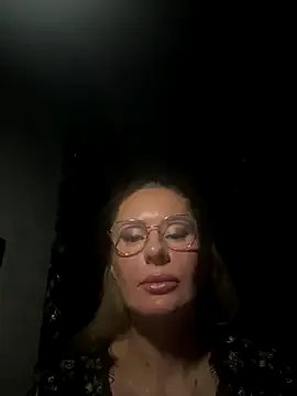 Tania201243 from StripChat