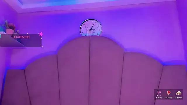 Valeria_Rouss from StripChat