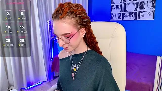 VioletShine from StripChat