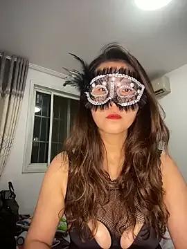 Explore naked slut Yiyi78900 yiyi78900 from StripChat